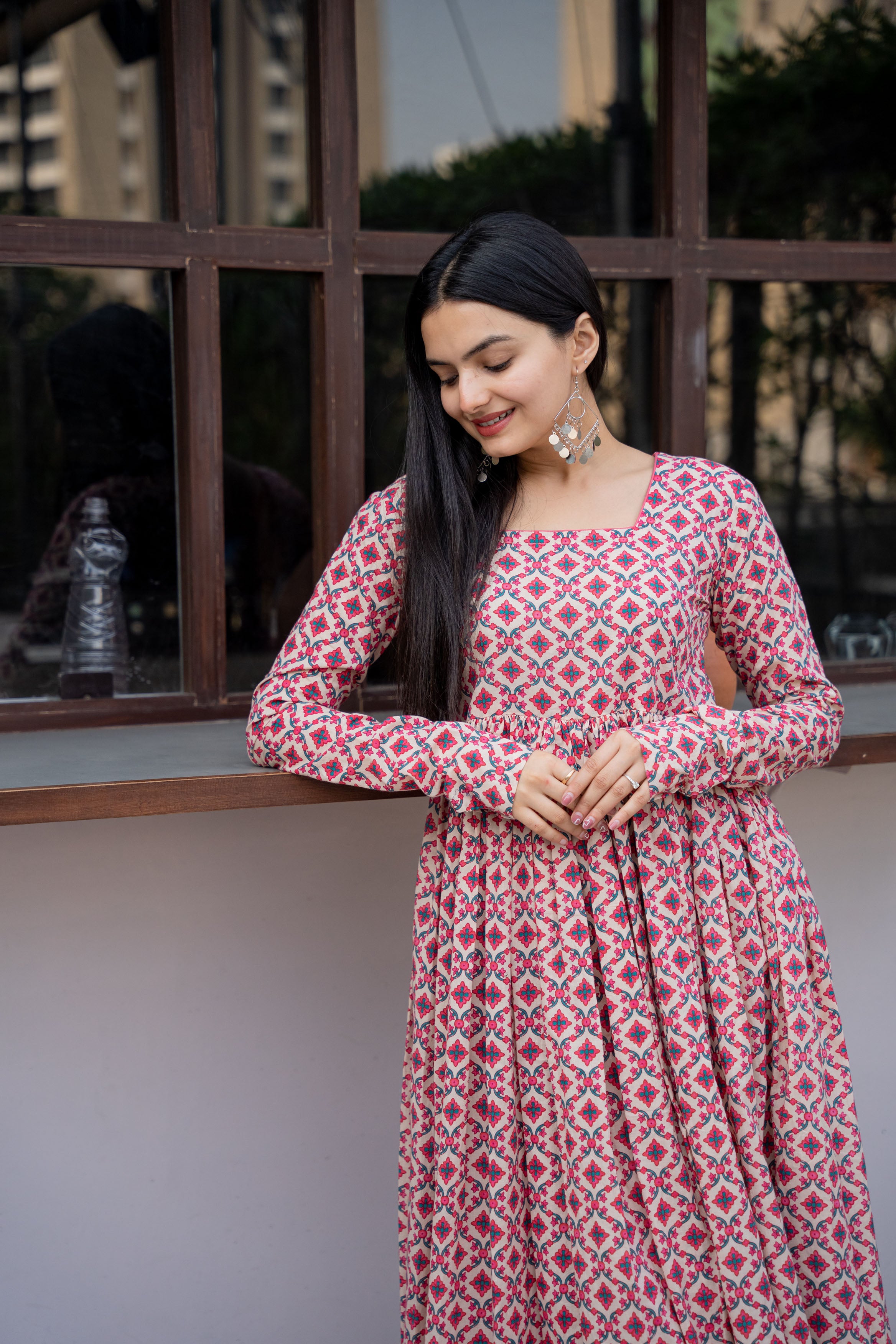 Pin by Khan on dress | Gowns, Velvet blouse design, Indian fashion dresses