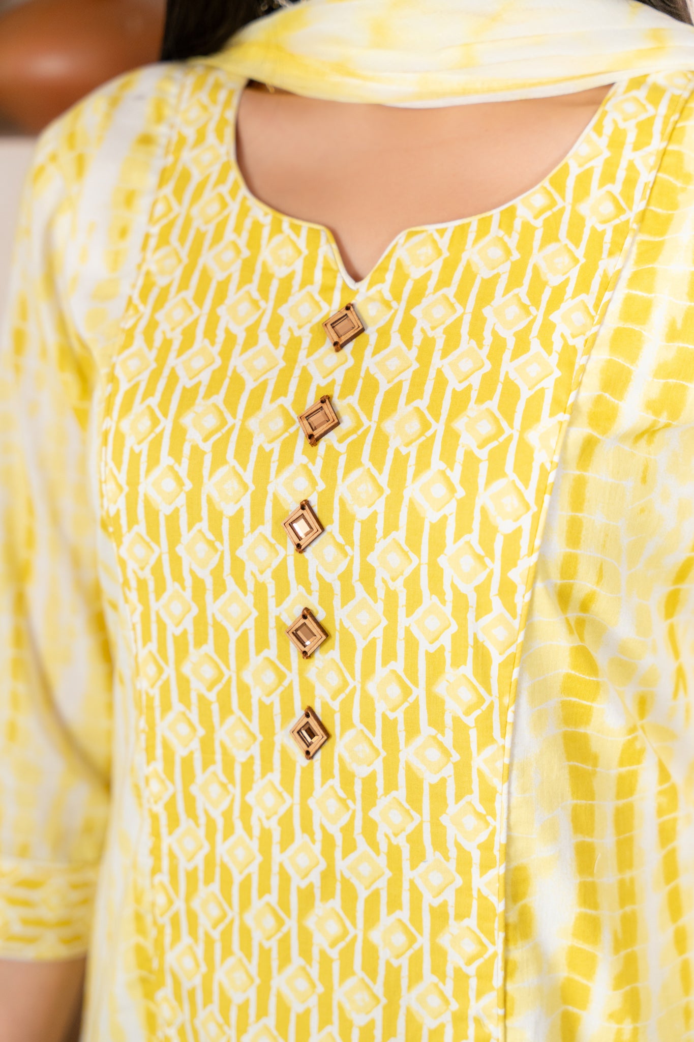 Weavllite Yellow Pure Cambric Cotton Tie & Dye Kurta Set