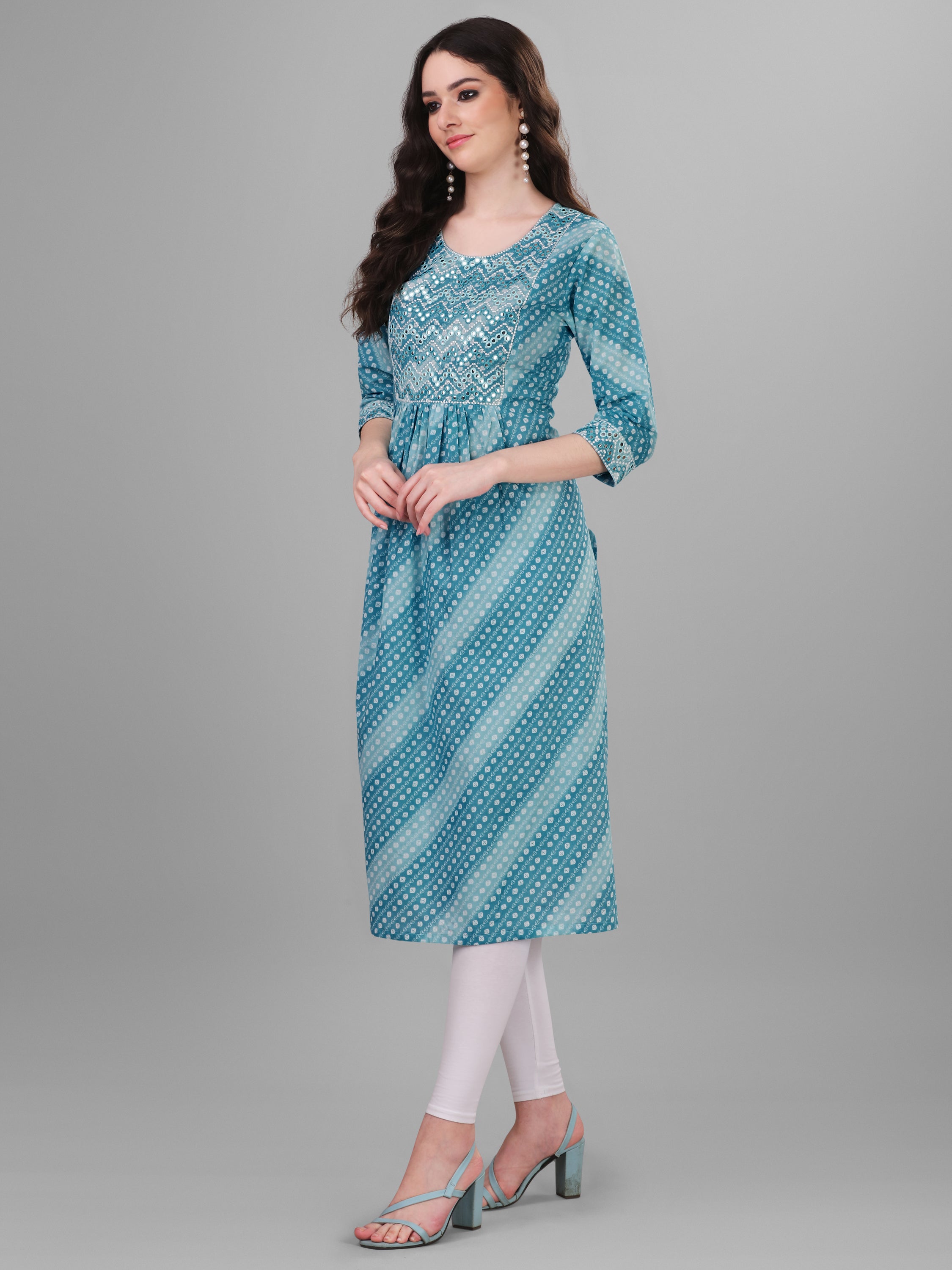 Weavllite Women's Blue  Pure Cotton Cambric Printed Kurta